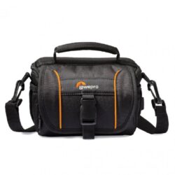 Camer bag Lowepro - Padded camera bag, adjustable shoulder strap. Two side pockets.